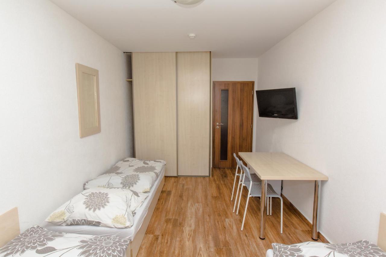 Penzion Hviezda Bratislava Esterno foto